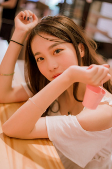 当着太子的面皇帝宠幸了太子妃